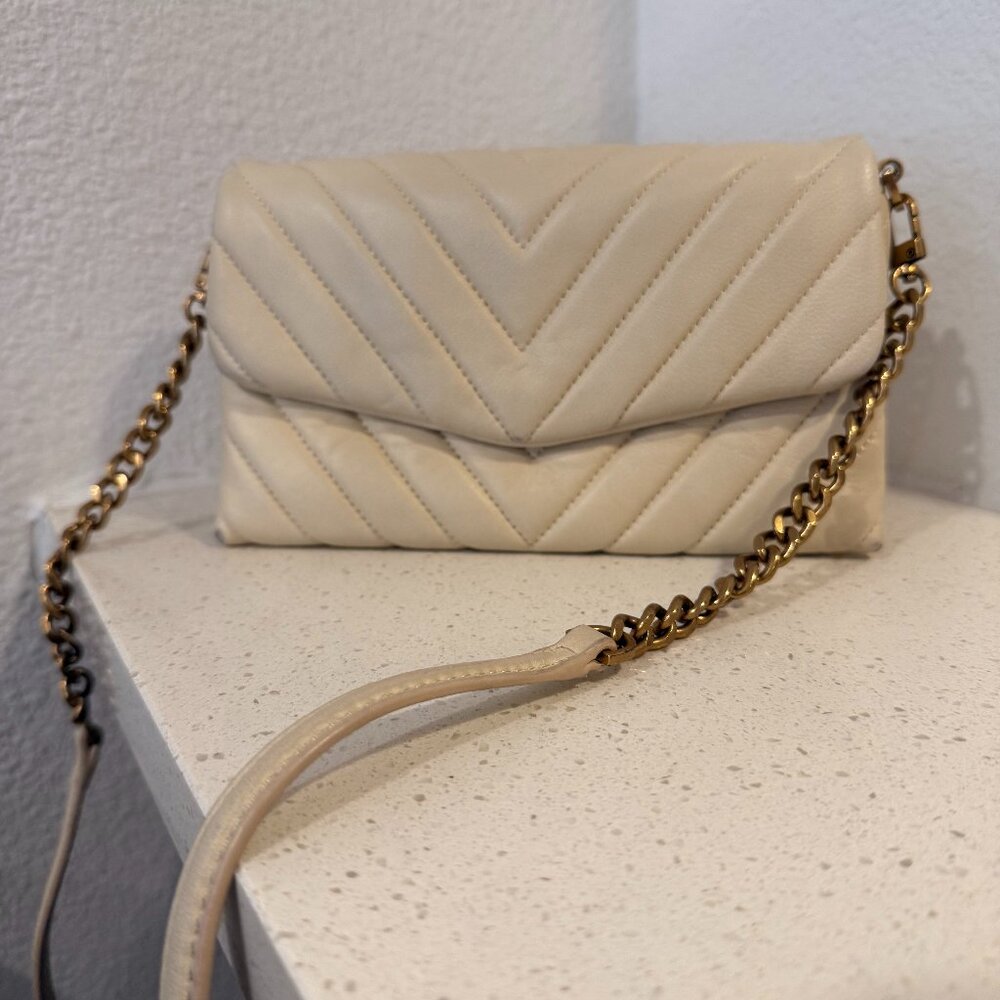 Quince Italian Leather Quilted Wallet Crossbody (Cream Color)